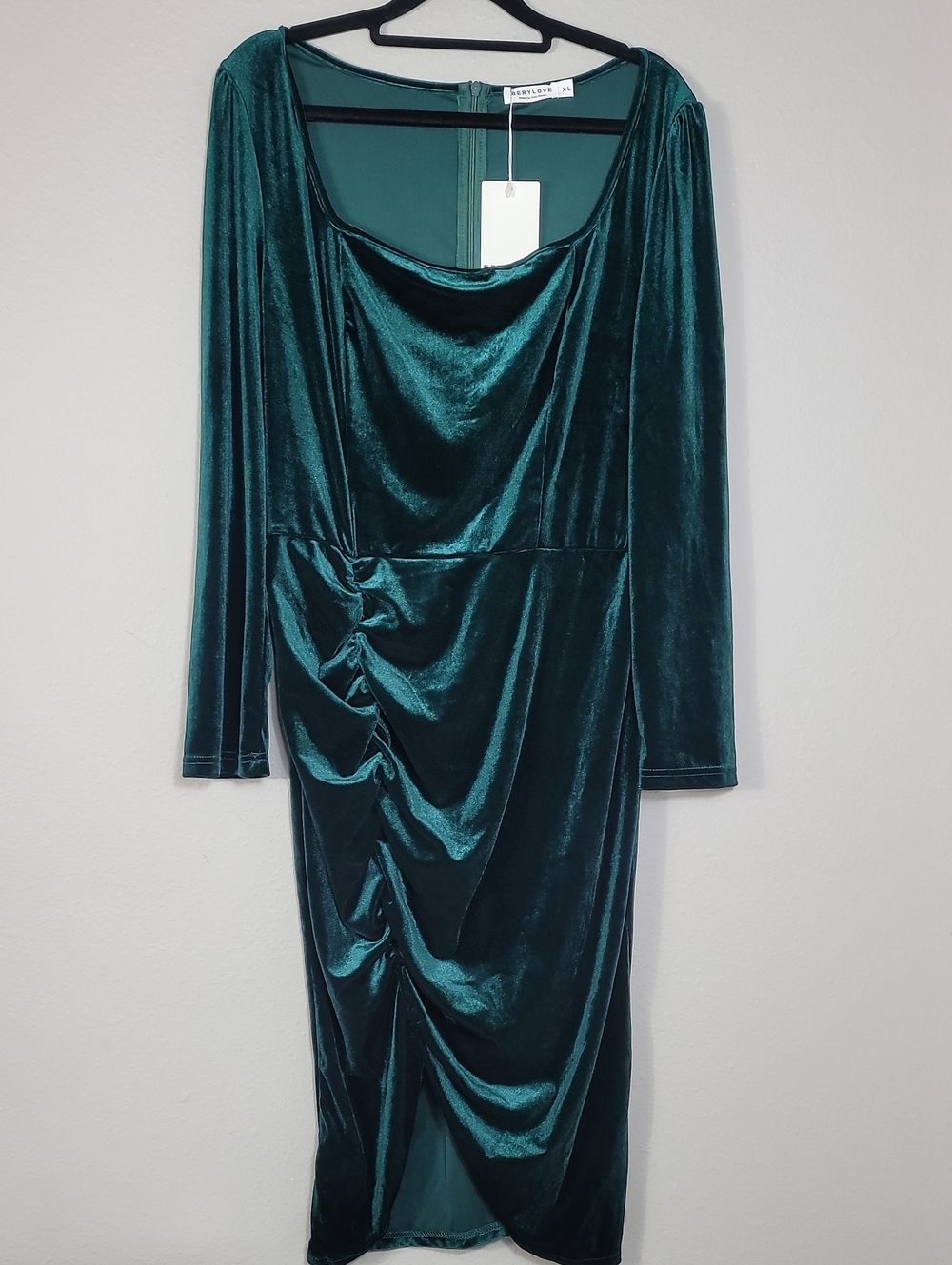 NWT BeryLove Green Velvet Midi Dress Size XL Christmas Holiday Witchy